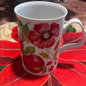 COVENT GARDEN ROY KIRKHAM BONE CHINA MUG